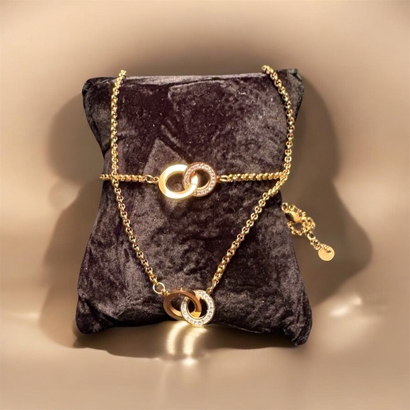 Jewelry - Gold Triple Interlocking Circle Necklace Set